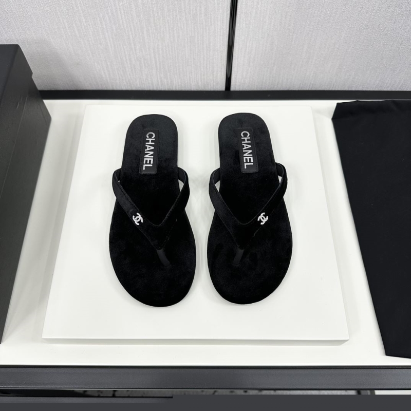Ch*el slippers